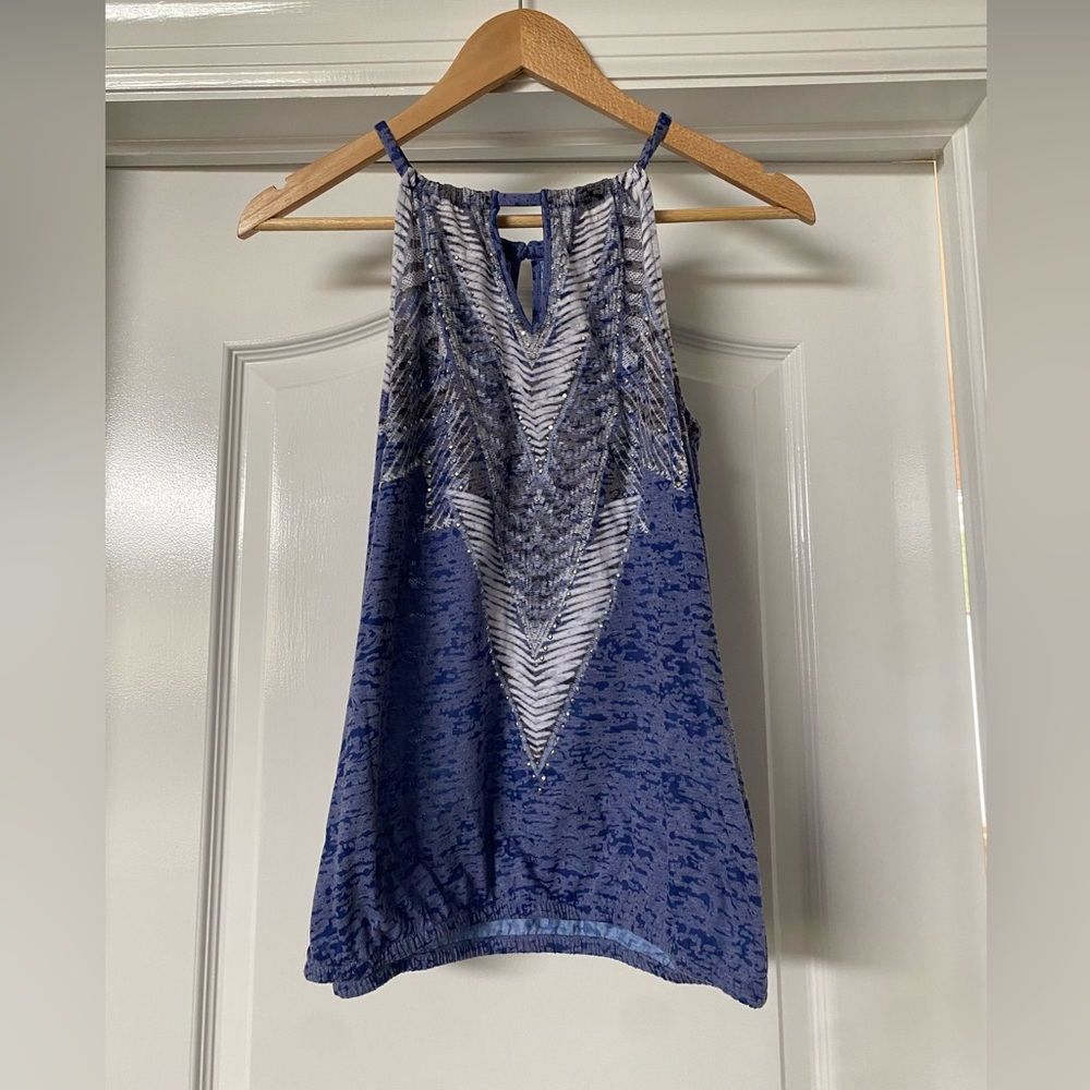 Inc tank size small